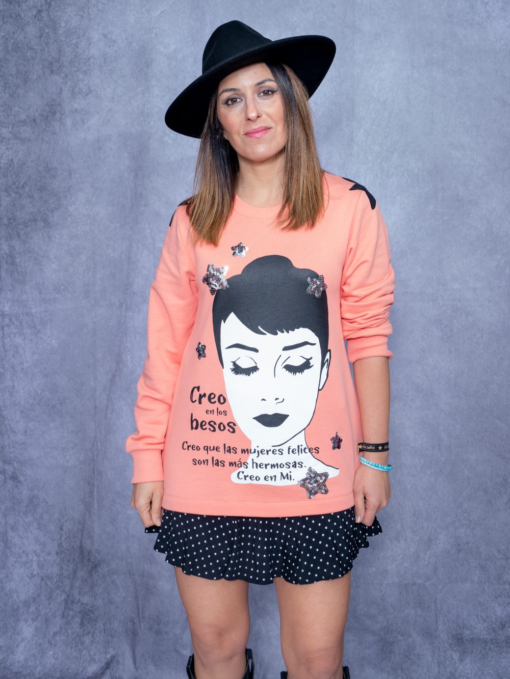 Sudadera "Audrey Coral"