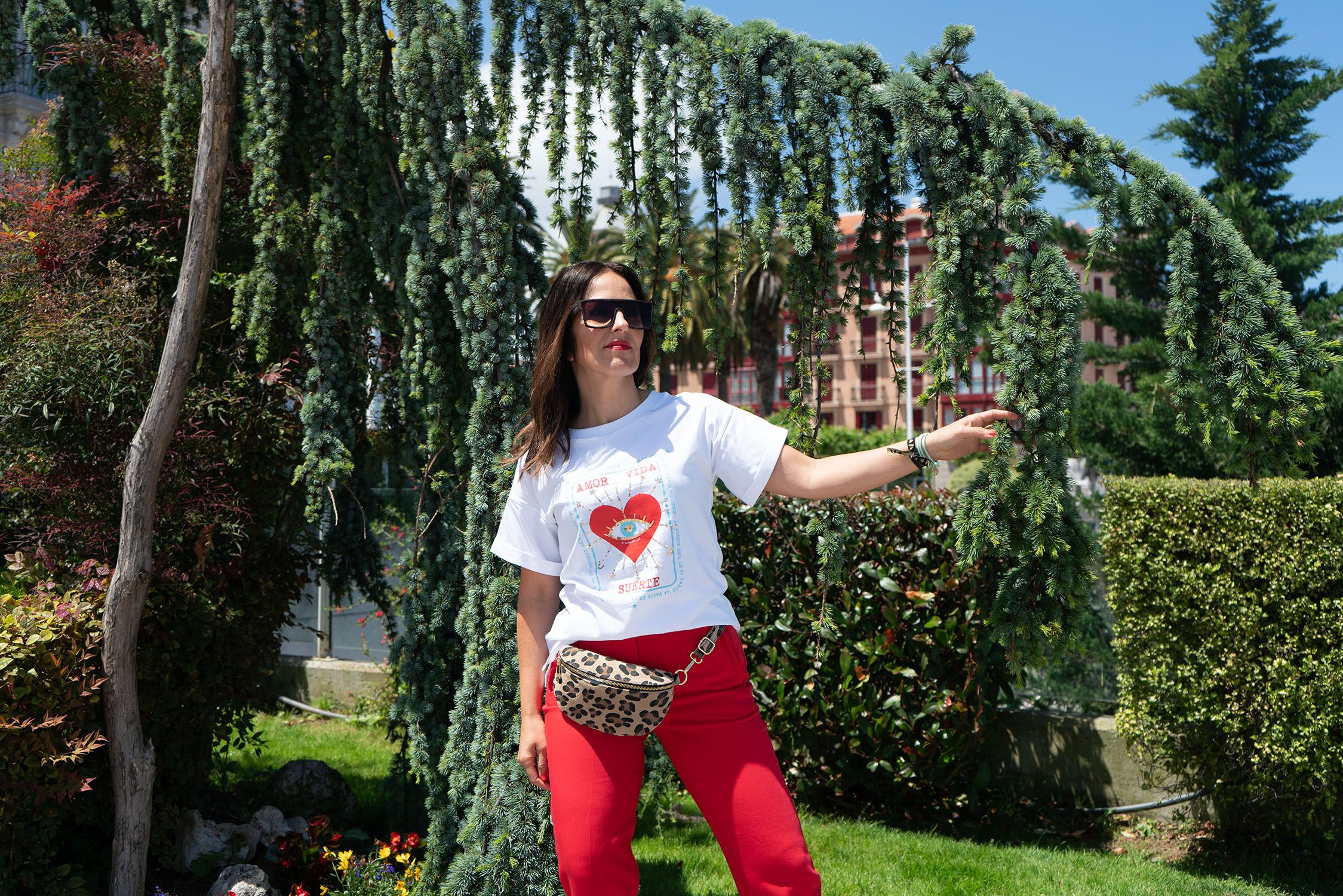 Ropa de mujer con mensajes positivos