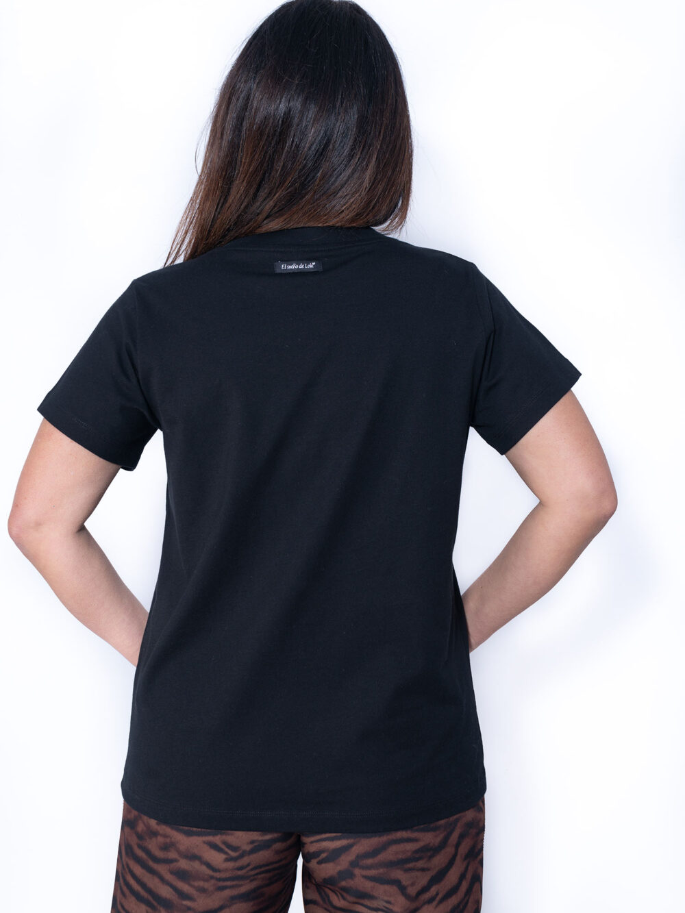 Camiseta UNISEX "JUNE" negra