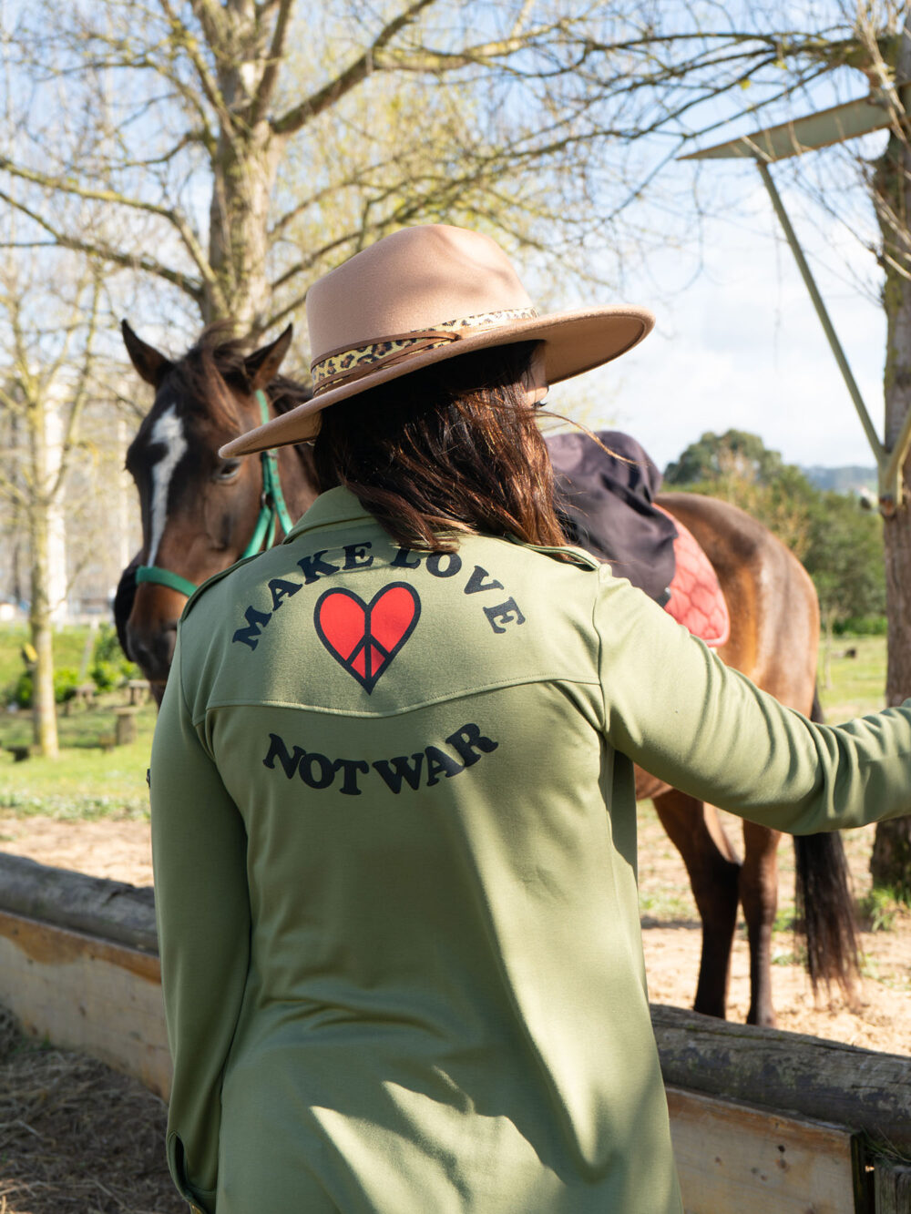 Vestido camisero " Not War"